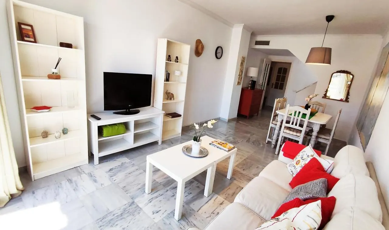 דירות 2Bdr Penthouse, Terrace, Bbq, Pools And Sea View In בנאלמדנה 0*,